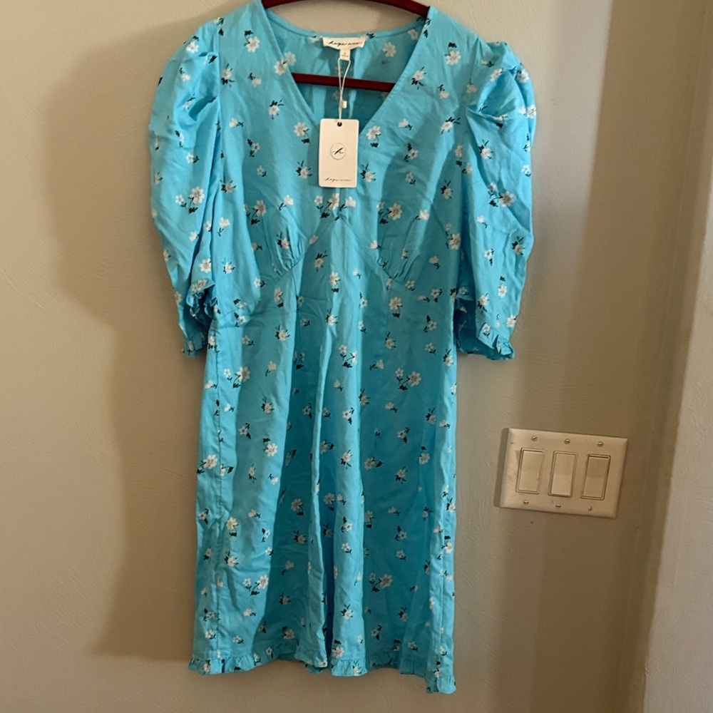 NWT Sky Blue Floral Print Midi Dress Womens Size Medium Summer Casual Sundress